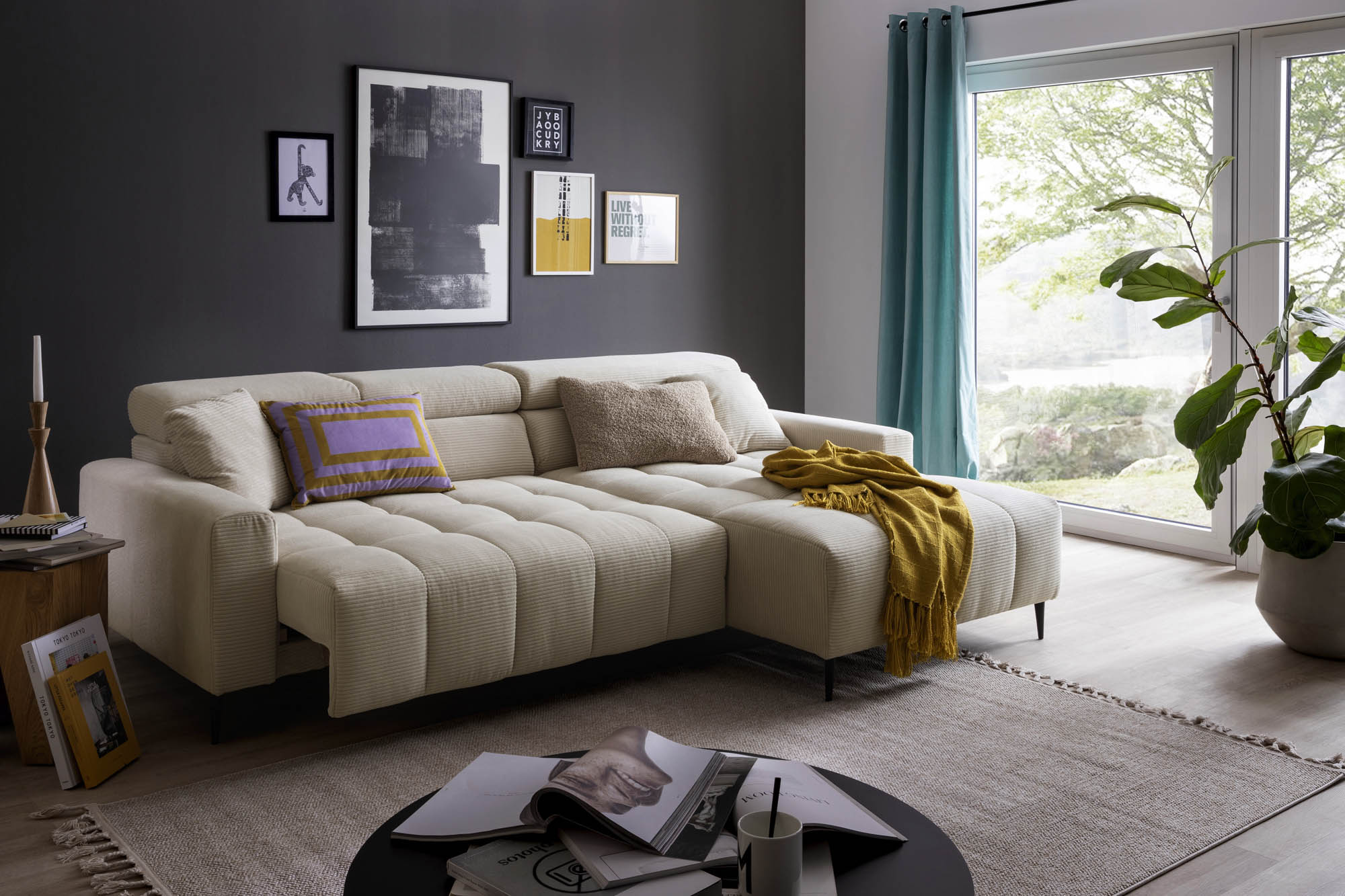 Wohnlandschaft Ottomane links Cord beige - manuellen Kopfteilverstellungen - inkl. 2 mittlere Kissen - mit elektrische Sitztiefenverstellung