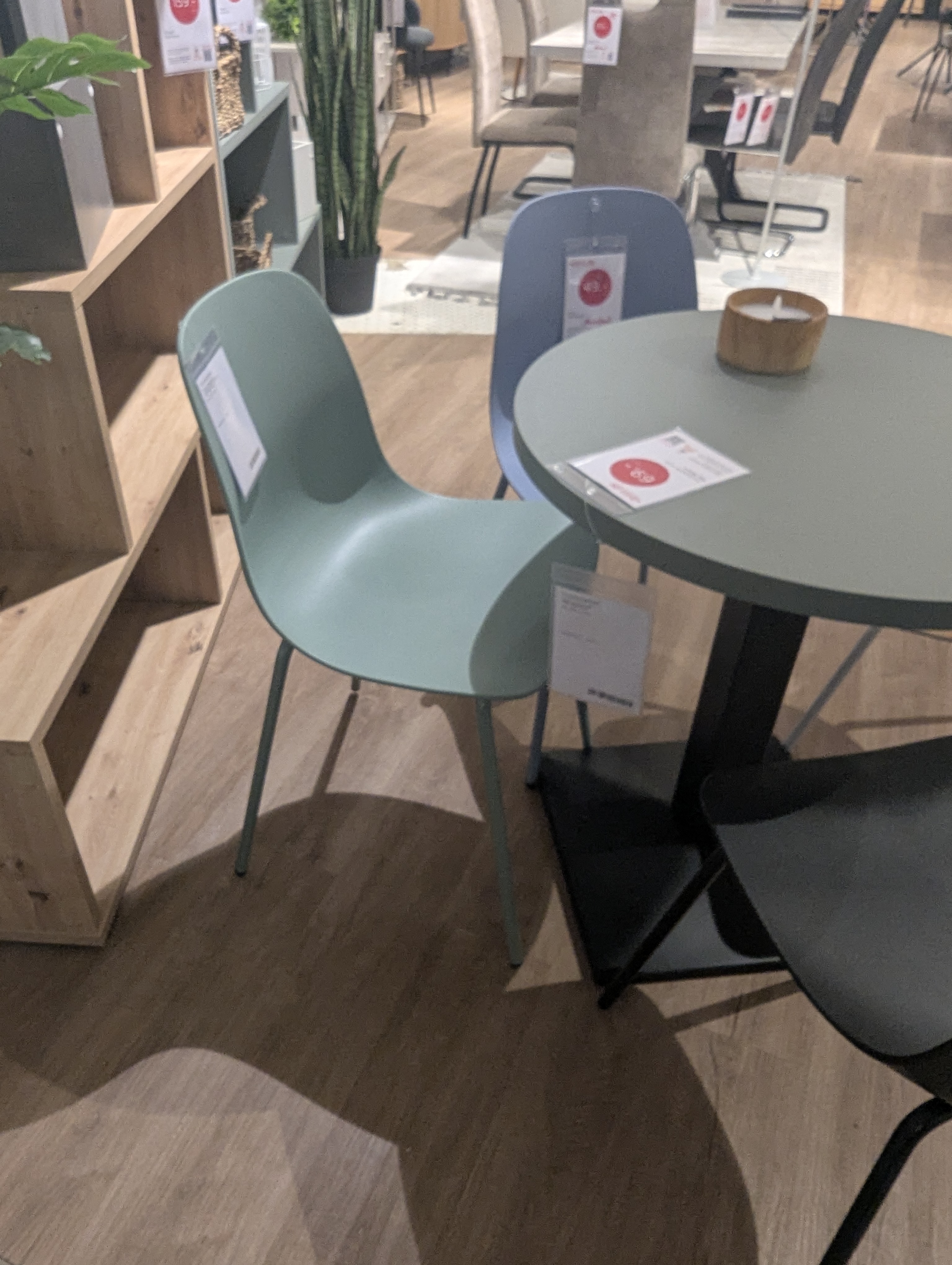 Unique Furniture Stuhl WHITTAKER - AUSSTELLUNGSSTÜCK